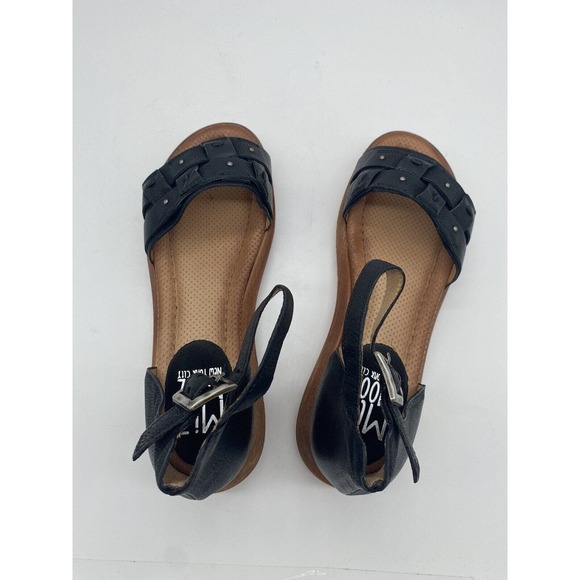 New Miz Mooz Indra Leather Studded Ankle Strap Sandals Black Sz EU 42 US 10.5-11 - Picture 6 of 7